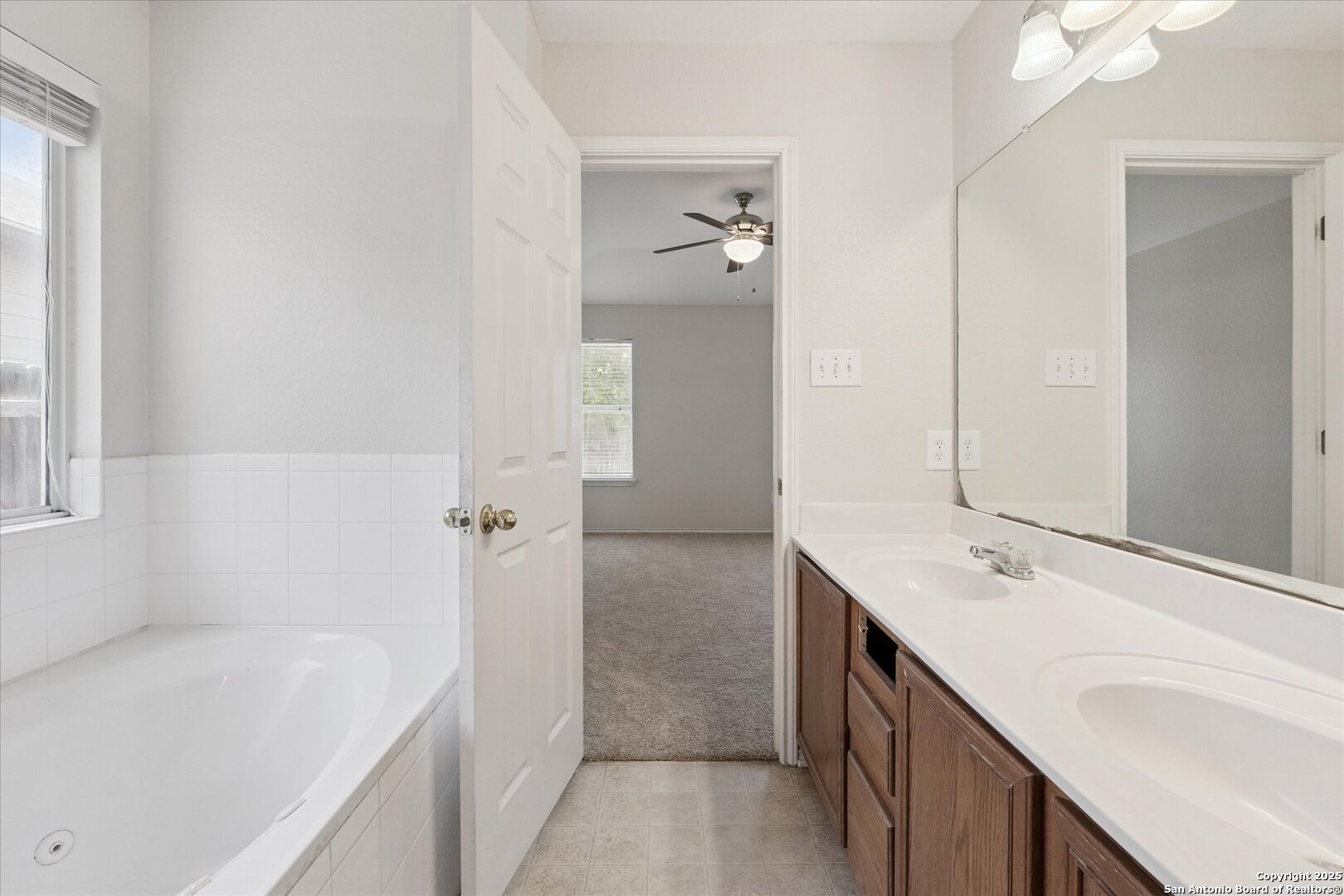 3436 Whisper Bluff Cibolo TX 78108