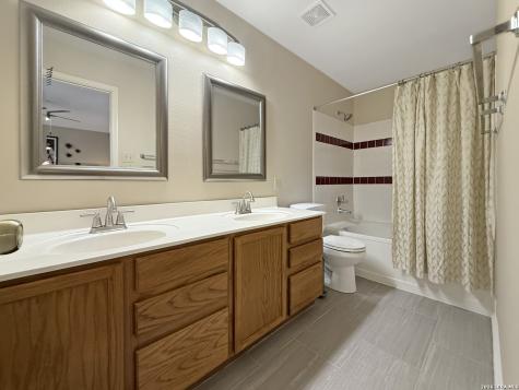 10306 Western Sun San Antonio TX 78240