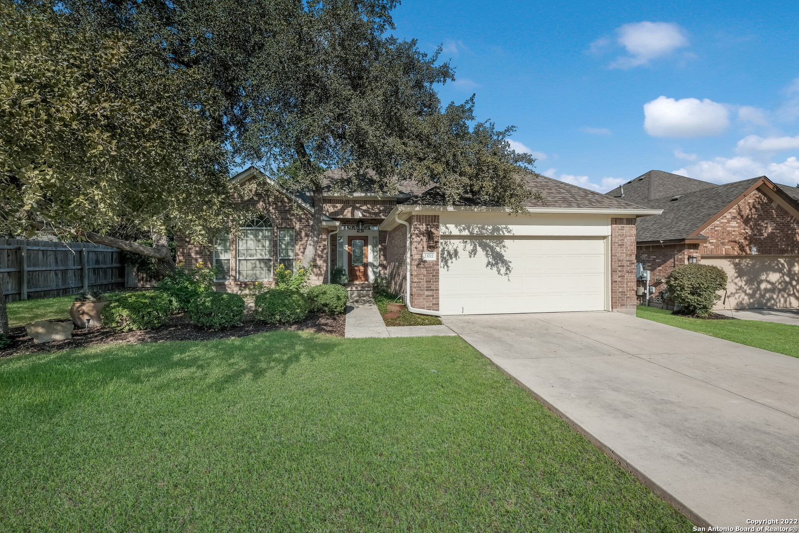 23722 Legend Glen San Antonio TX 78260