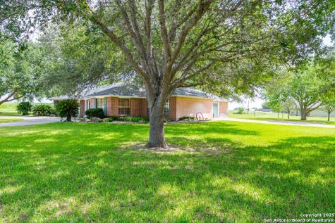 10416 7th Street Pettus TX 78146