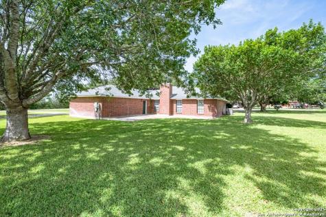 10416 7th Street Pettus TX 78146