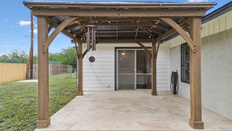 2035 Leesburg Street San Antonio TX 78220