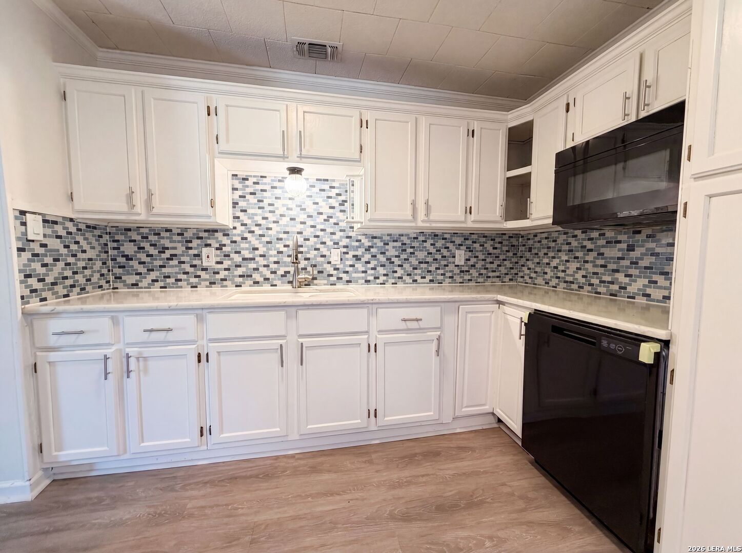 7627 Glen Vista San Antonio TX 78239