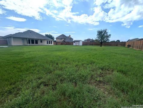 6963 Hallie Heights Schertz TX 78154