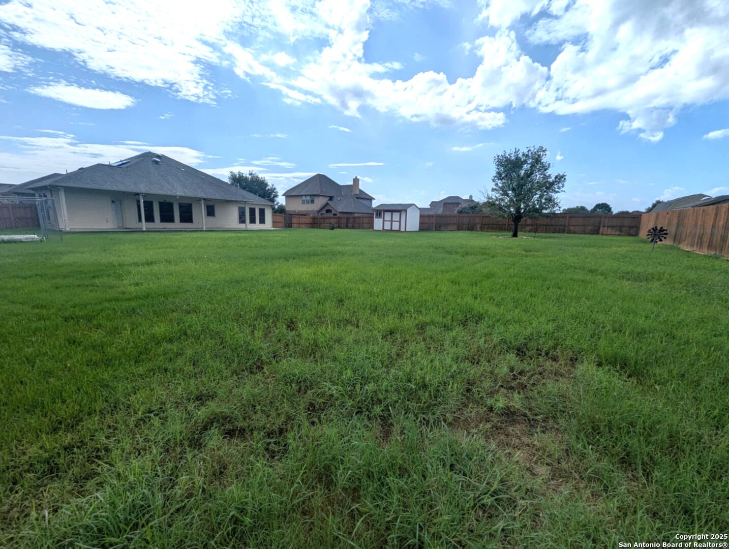 6963 Hallie Heights Schertz TX 78154