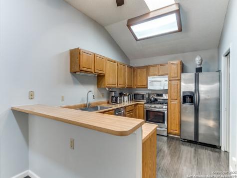 5935 Heather View San Antonio TX 78249