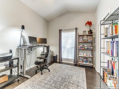 5935 Heather View San Antonio TX 78249