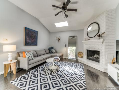 5935 Heather View San Antonio TX 78249