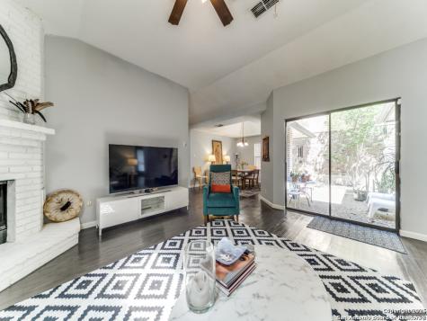 5935 Heather View San Antonio TX 78249