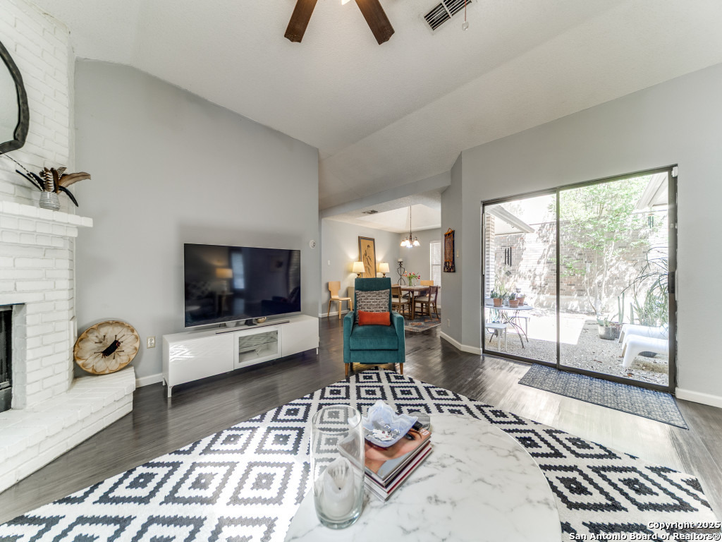 5935 Heather View San Antonio TX 78249