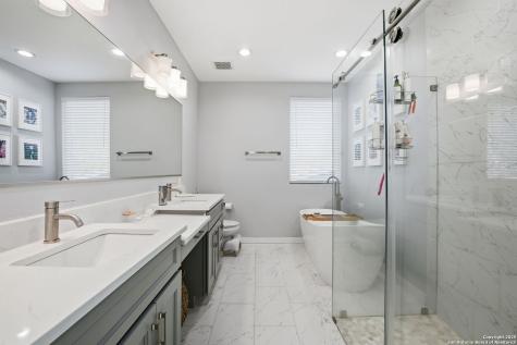 2106 Schley Avenue San Antonio TX 78210