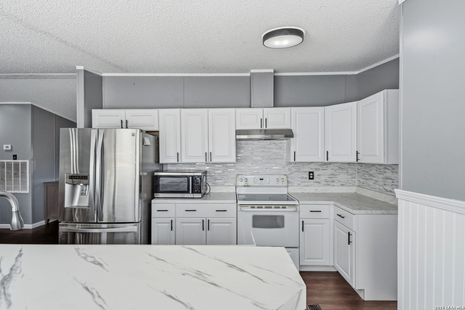 104 County Road 4637 Hondo TX 78861