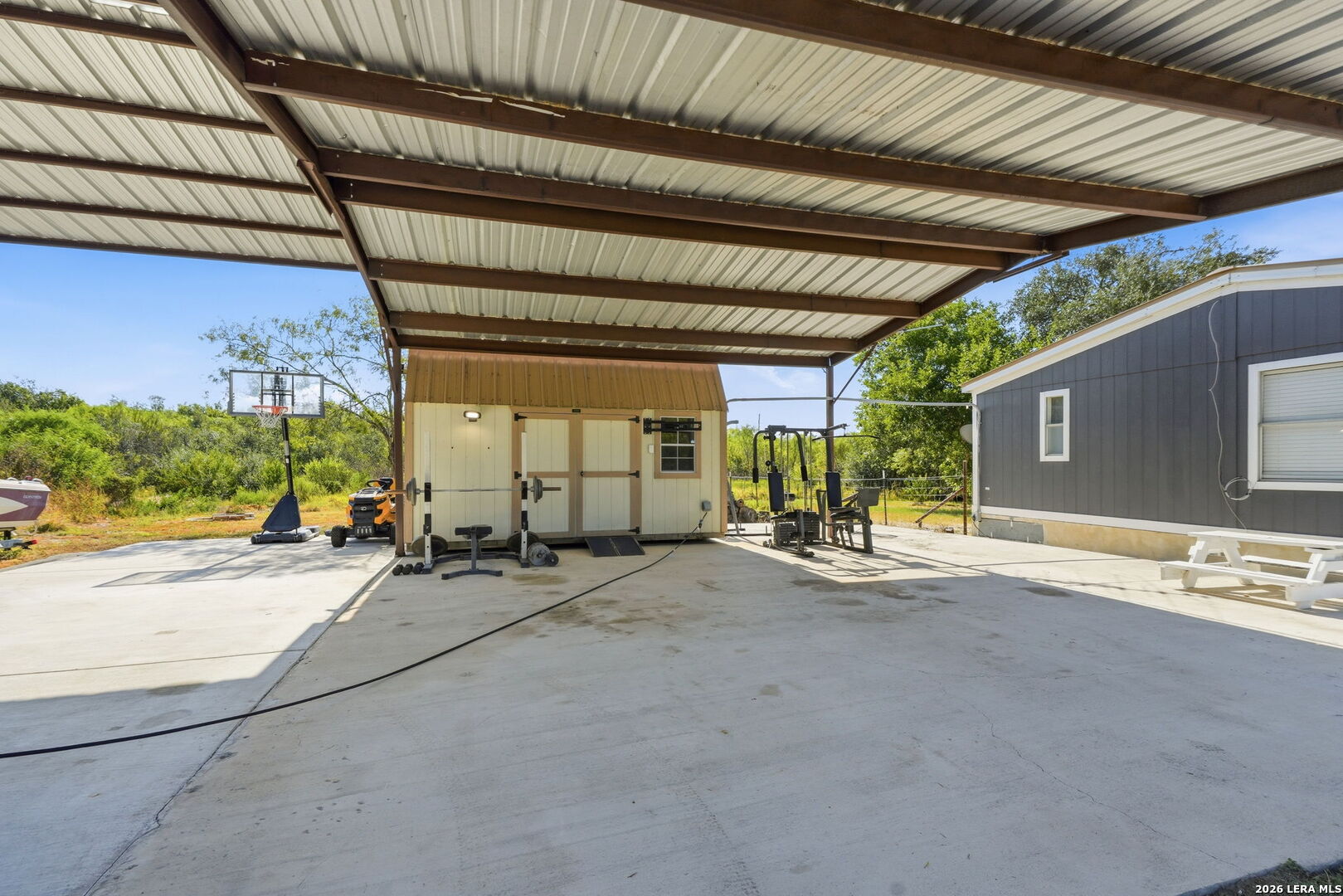 104 County Road 4637 Hondo TX 78861