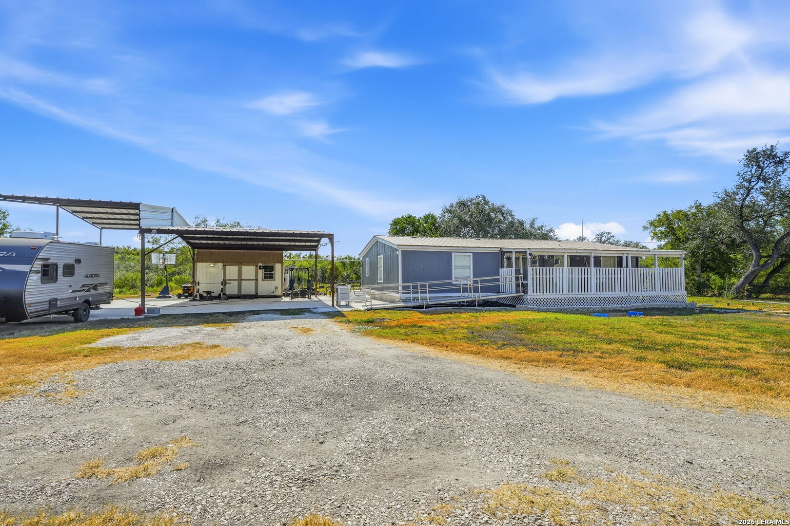 104 County Road 4637 Hondo TX 78861