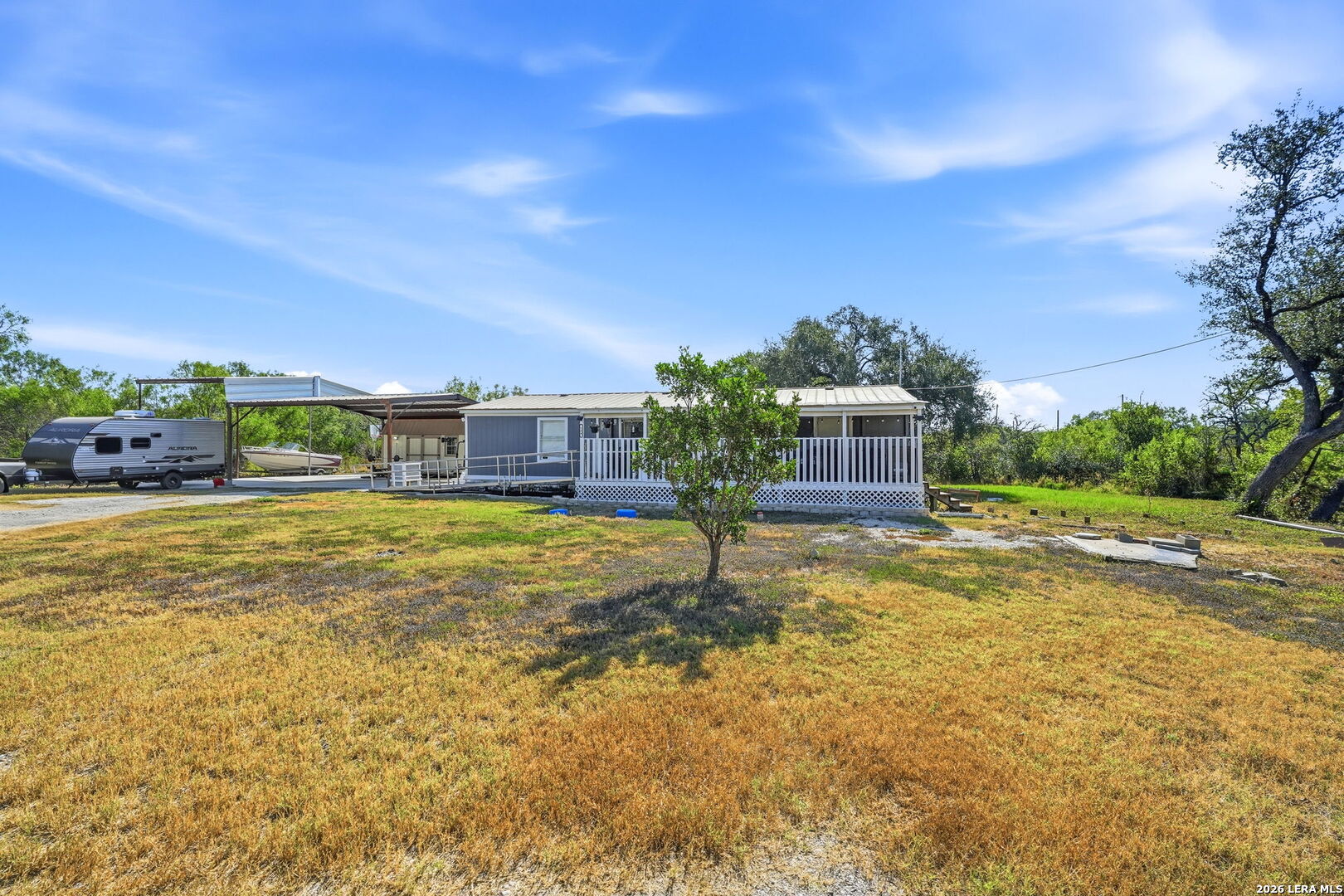 104 County Road 4637 Hondo TX 78861
