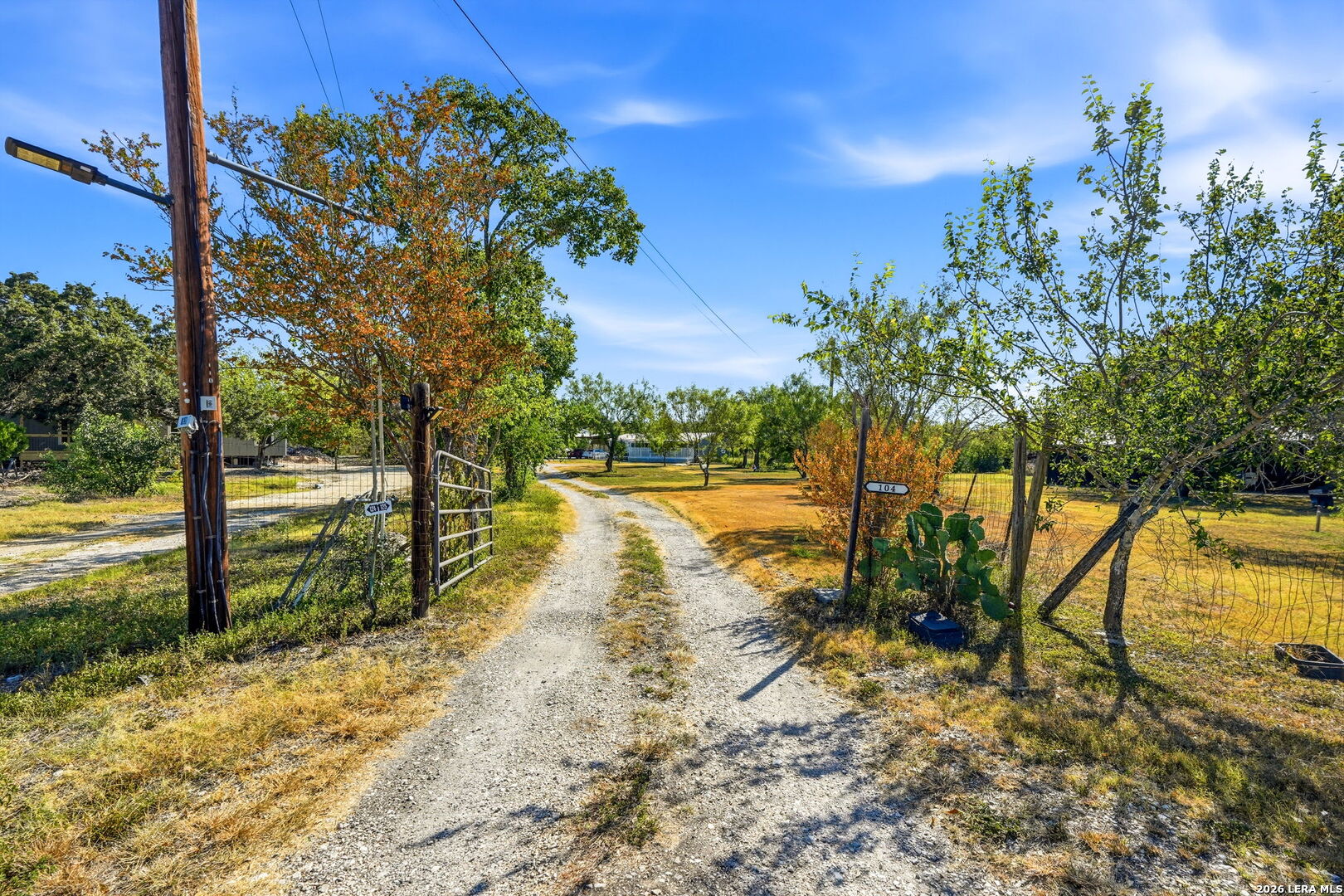 104 County Road 4637 Hondo TX 78861