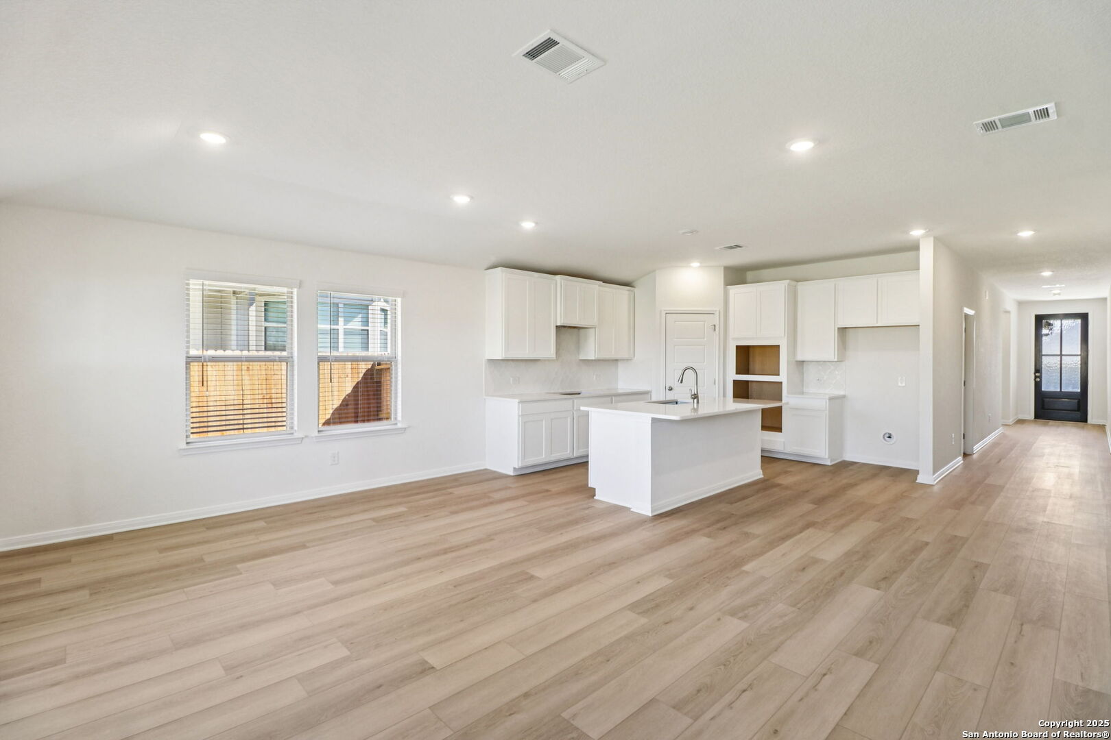 123 Shelton Pass Cibolo TX 78108