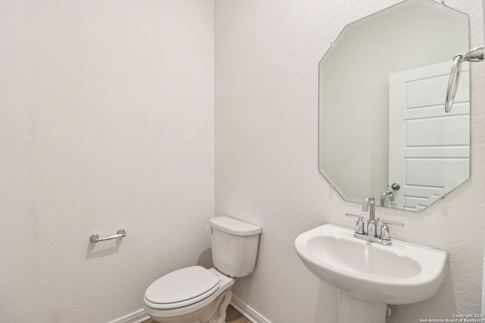 123 Shelton Pass Cibolo TX 78108