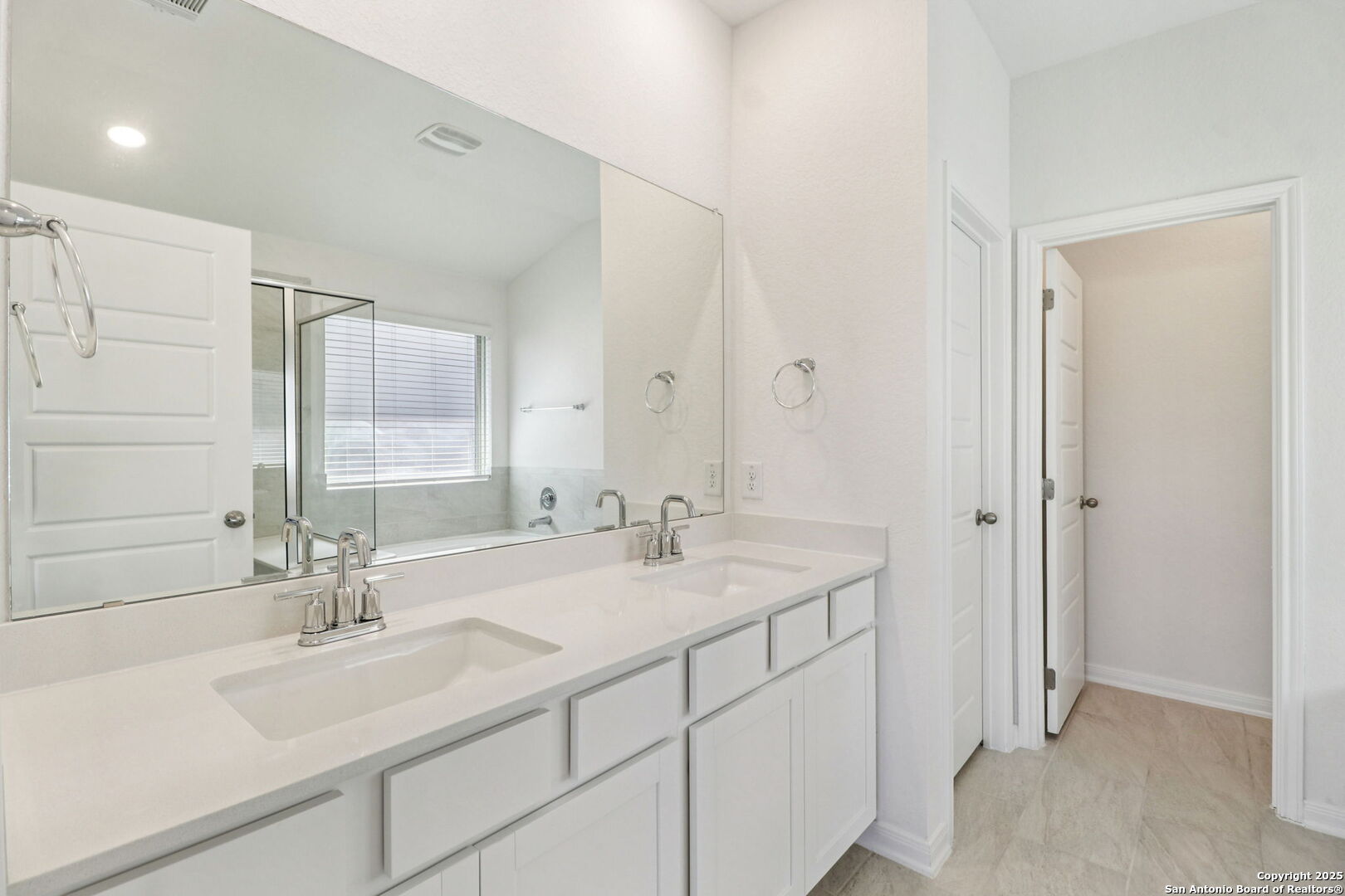 123 Shelton Pass Cibolo TX 78108