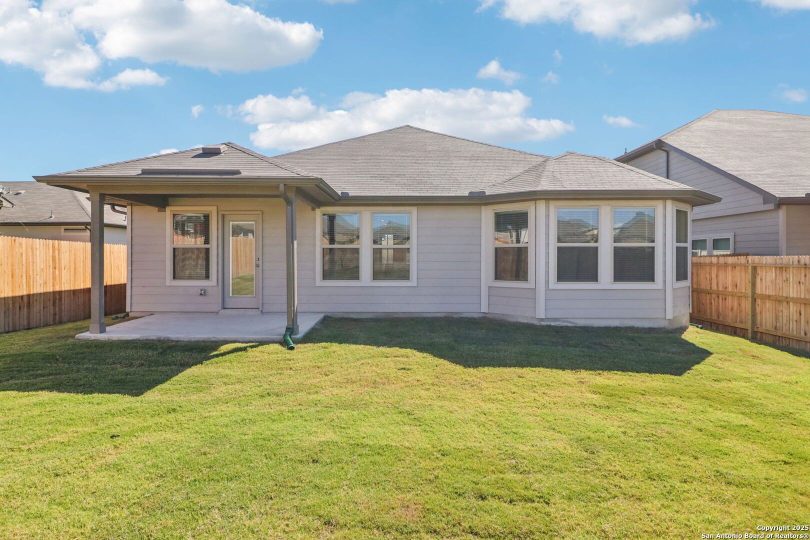 123 Shelton Pass Cibolo TX 78108