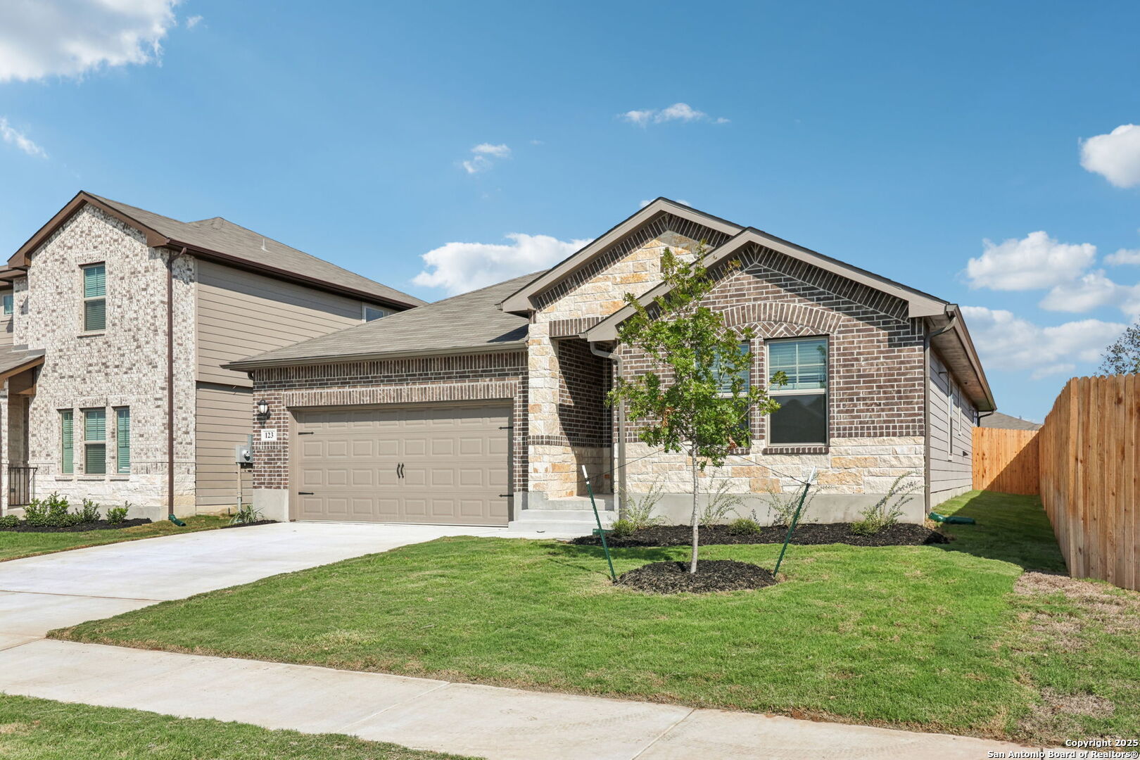123 Shelton Pass Cibolo TX 78108