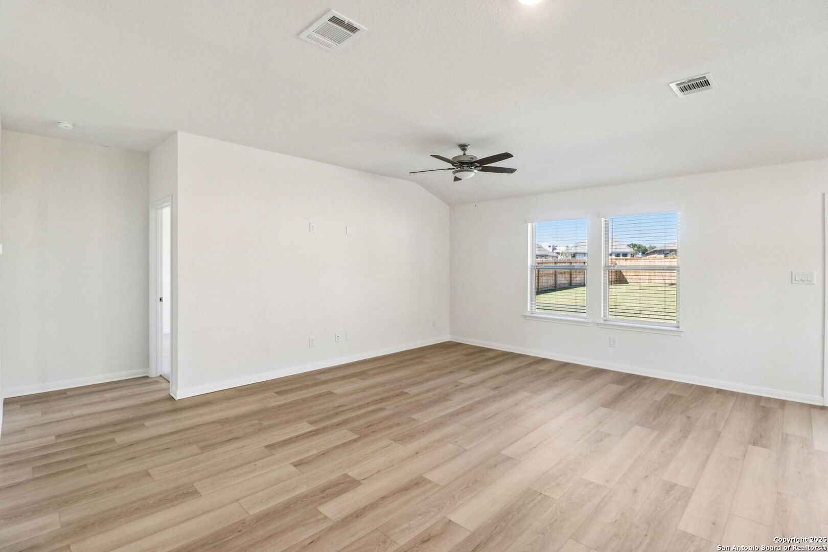 123 Shelton Pass Cibolo TX 78108