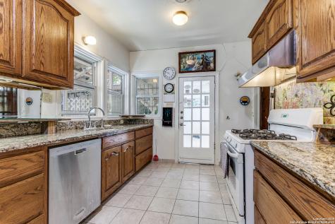 342 Alexander Hamilton San Antonio TX 78228