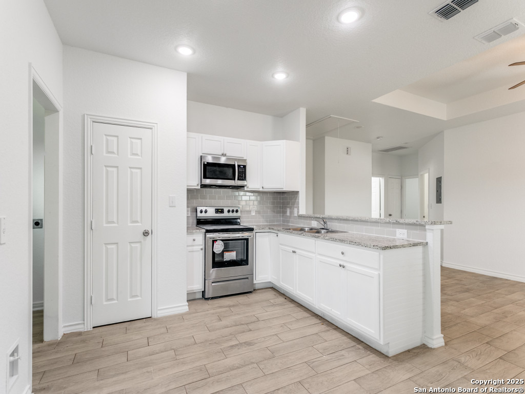 862 W Southcross San Antonio TX 78211
