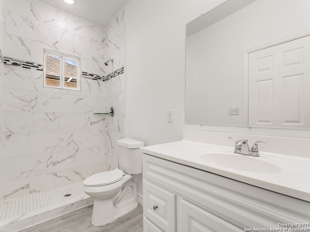 862 W Southcross San Antonio TX 78211