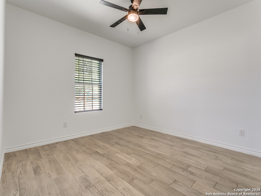 862 W Southcross San Antonio TX 78211