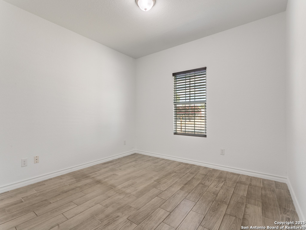 862 W Southcross San Antonio TX 78211