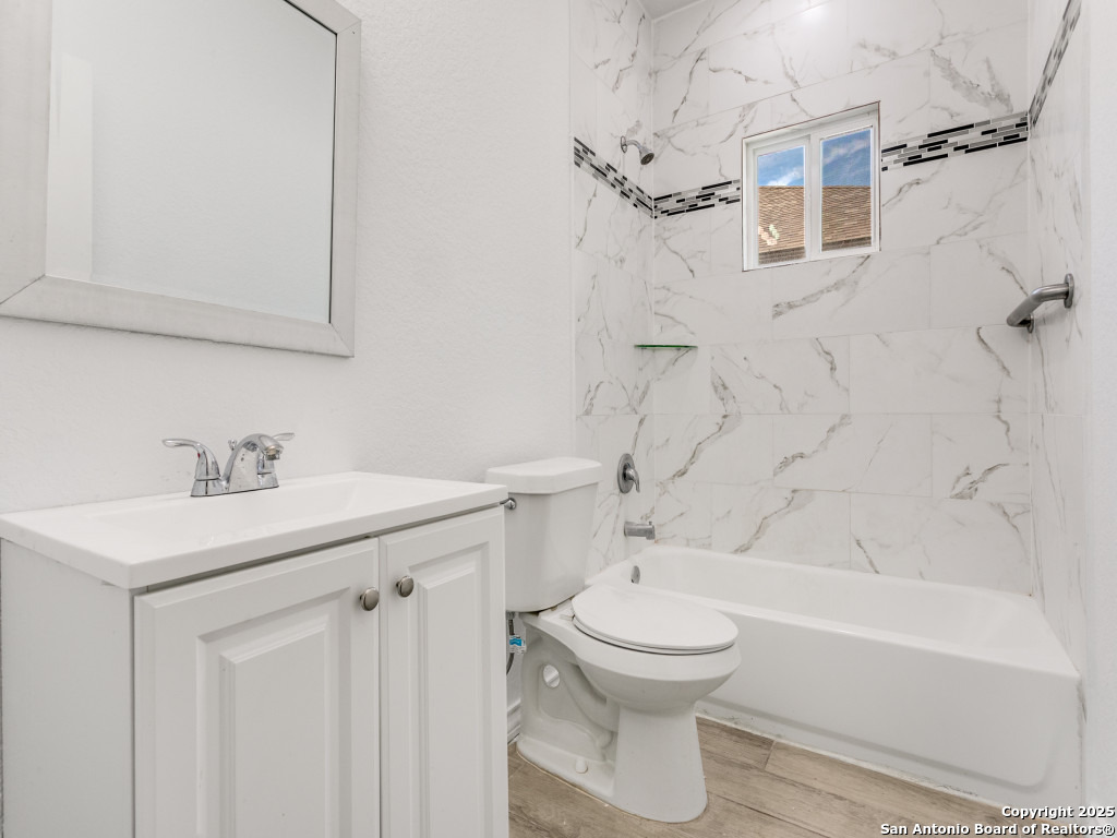 862 W Southcross San Antonio TX 78211