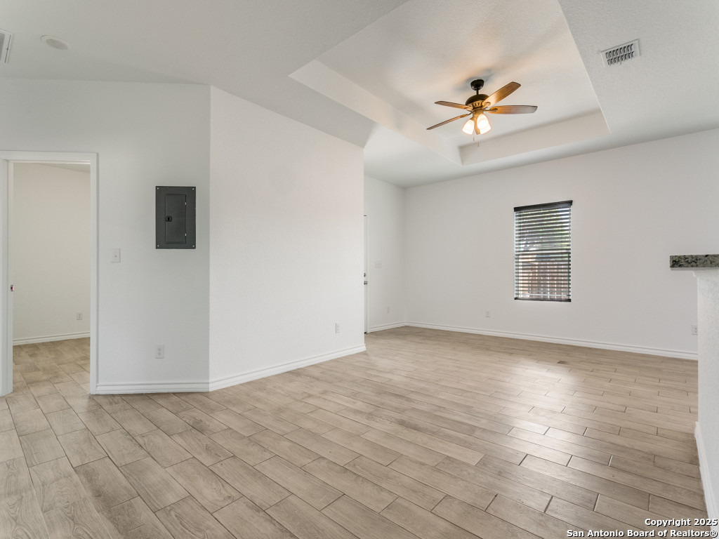 862 W Southcross San Antonio TX 78211