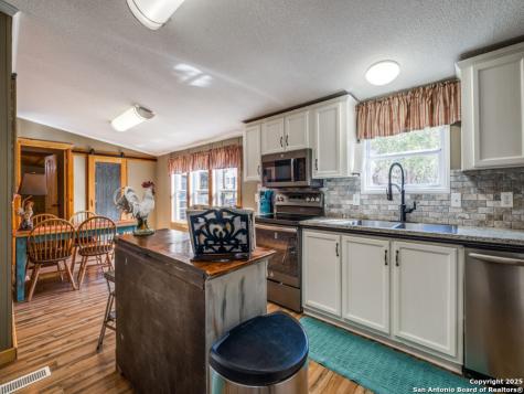 390 Galveston Street Bandera TX 78003