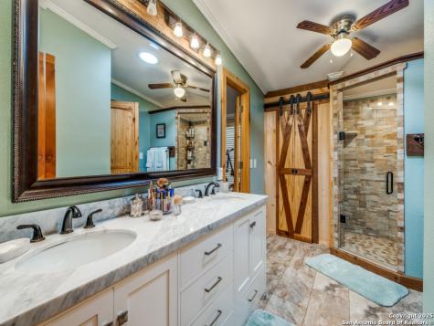 390 Galveston Street Bandera TX 78003