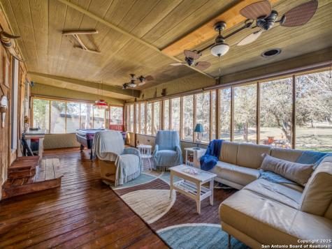 390 Galveston Street Bandera TX 78003