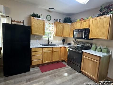 390 Galveston Street Bandera TX 78003