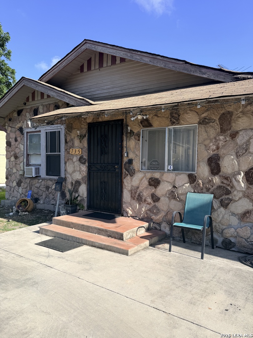 735 W Hollywood Avenue San Antonio TX 78212