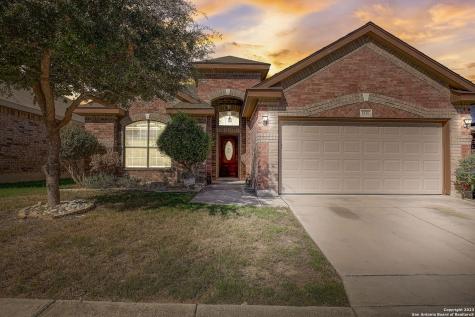 1319 Kingbird Court San Antonio TX 78245