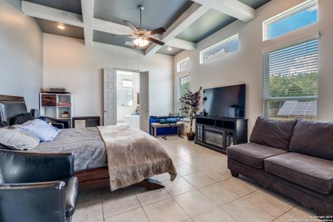 8207 Garden Arbor San Antonio TX 78266