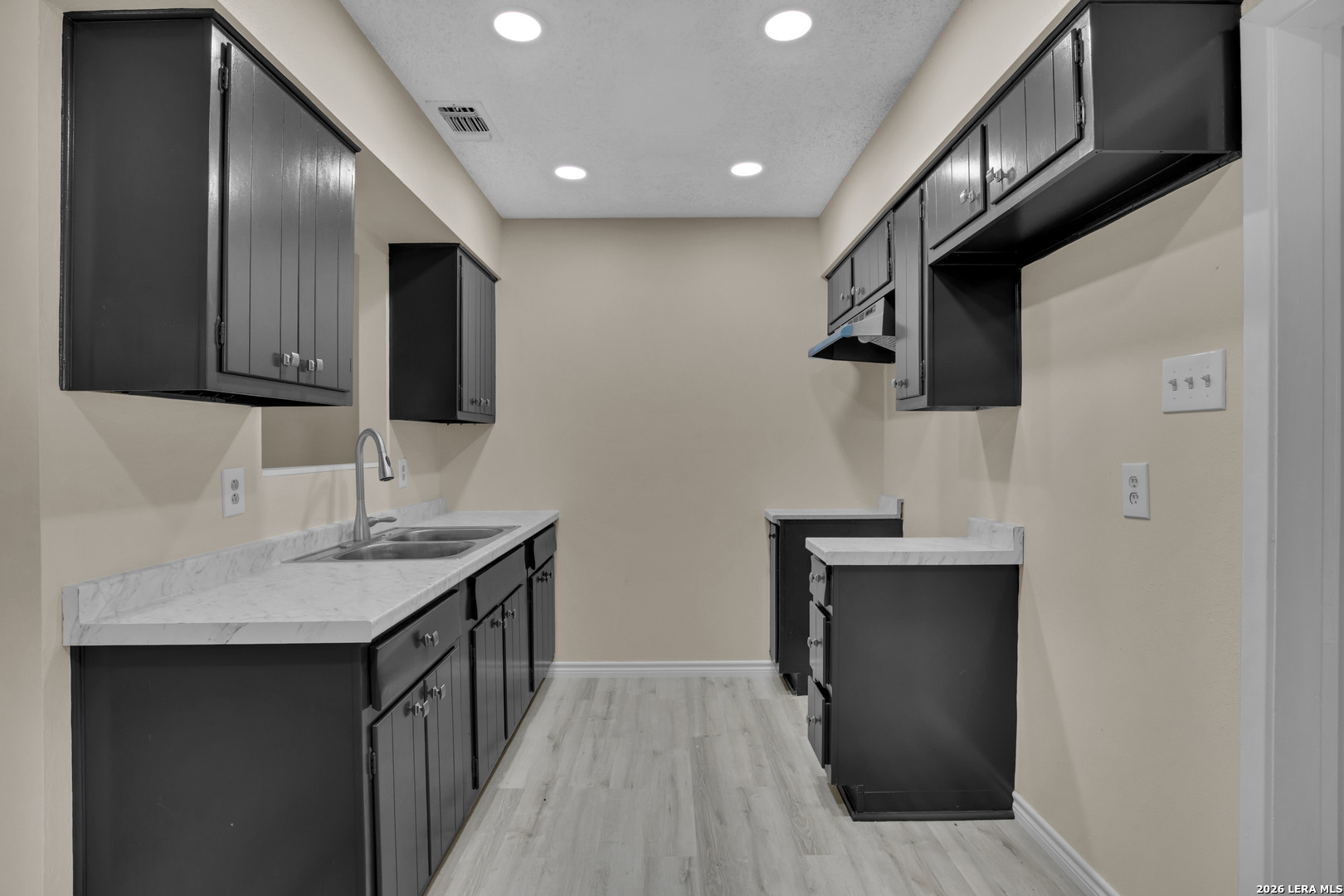 4351 Sun Gate Street San Antonio TX 78217
