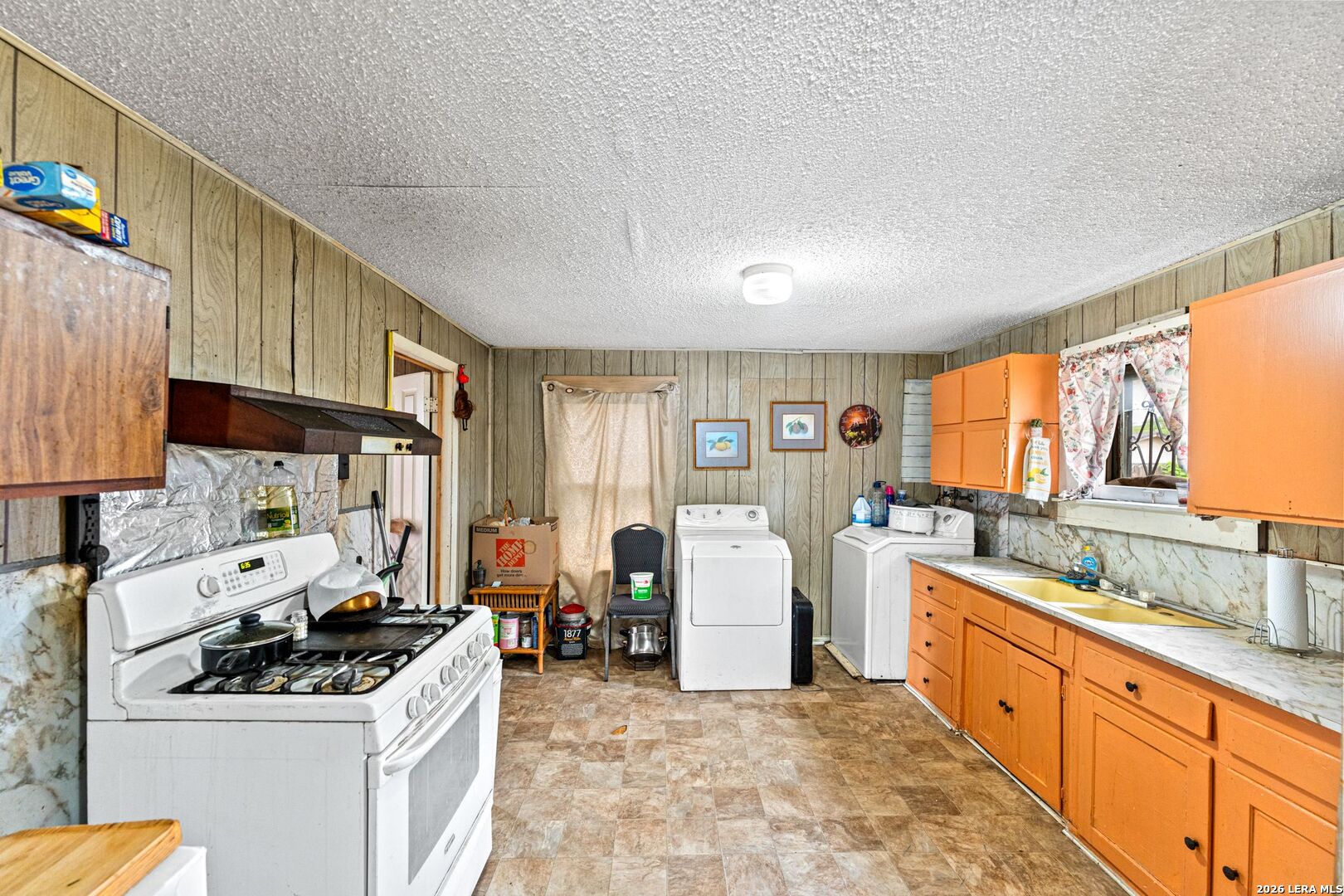 4103 W Salinas Street San Antonio TX 78207