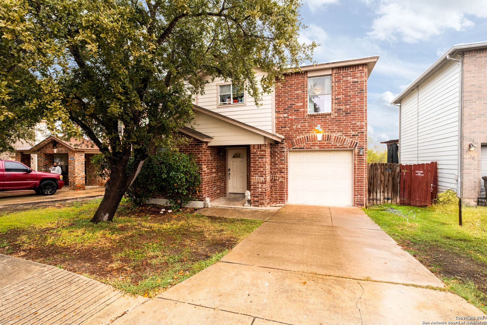 7714 Hedrick Farm San Antonio TX 78239