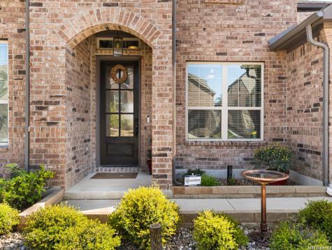 28936 Bucking Bull Fair Oaks Ranch TX 78015