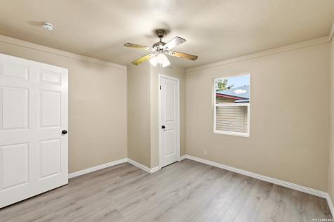 715 W Vestal Place San Antonio TX 78221