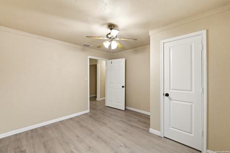 715 W Vestal Place San Antonio TX 78221