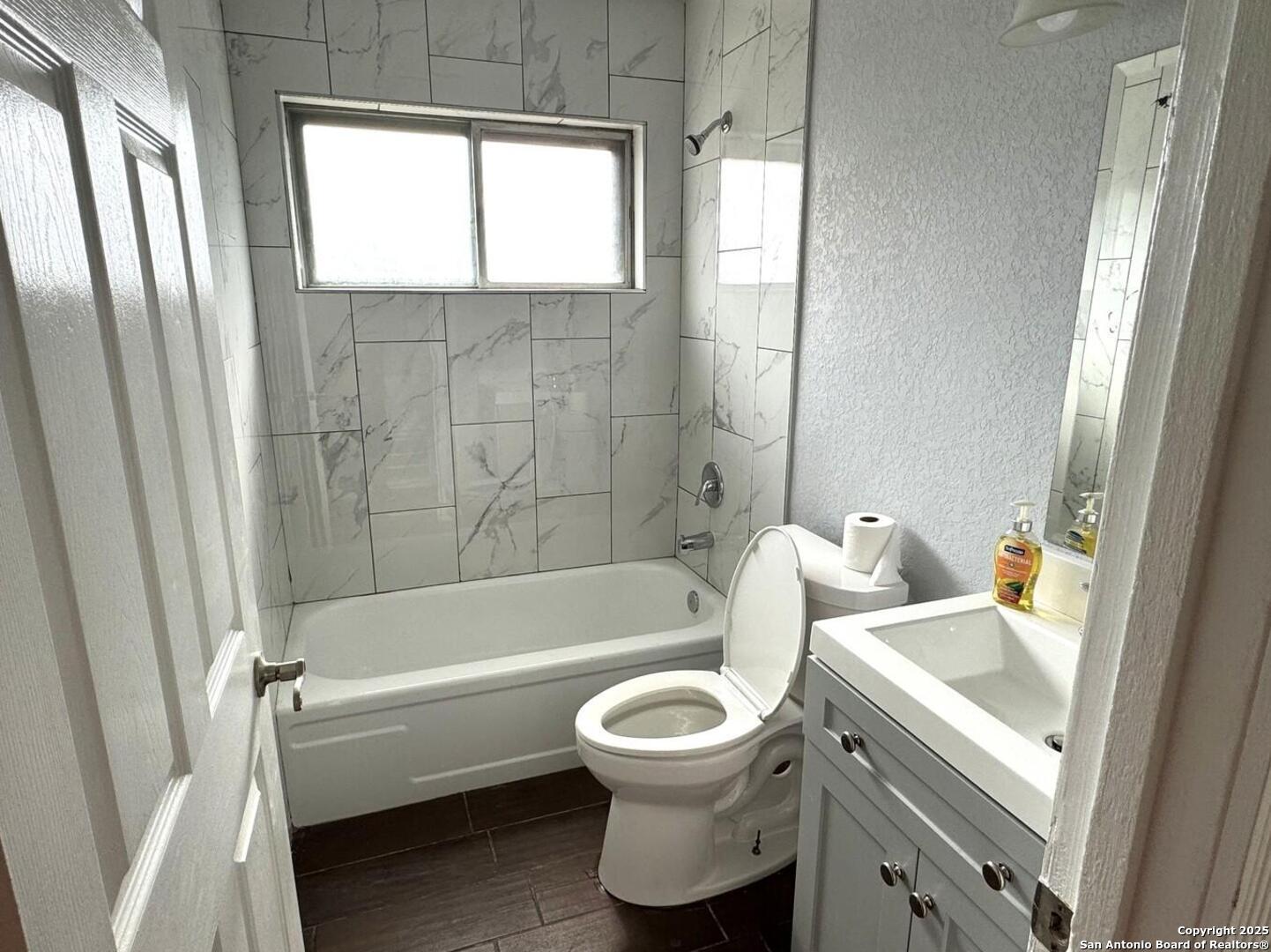 3606 Versailles San Antonio TX 78219