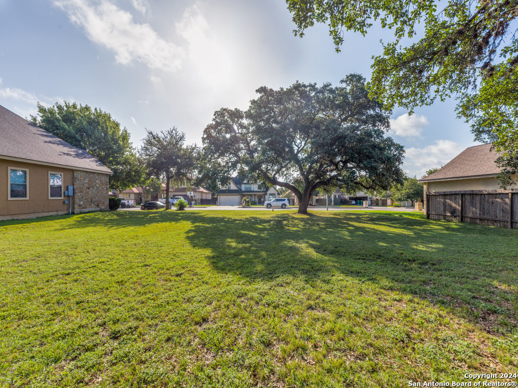 218 Lone Tree Boerne TX 78006