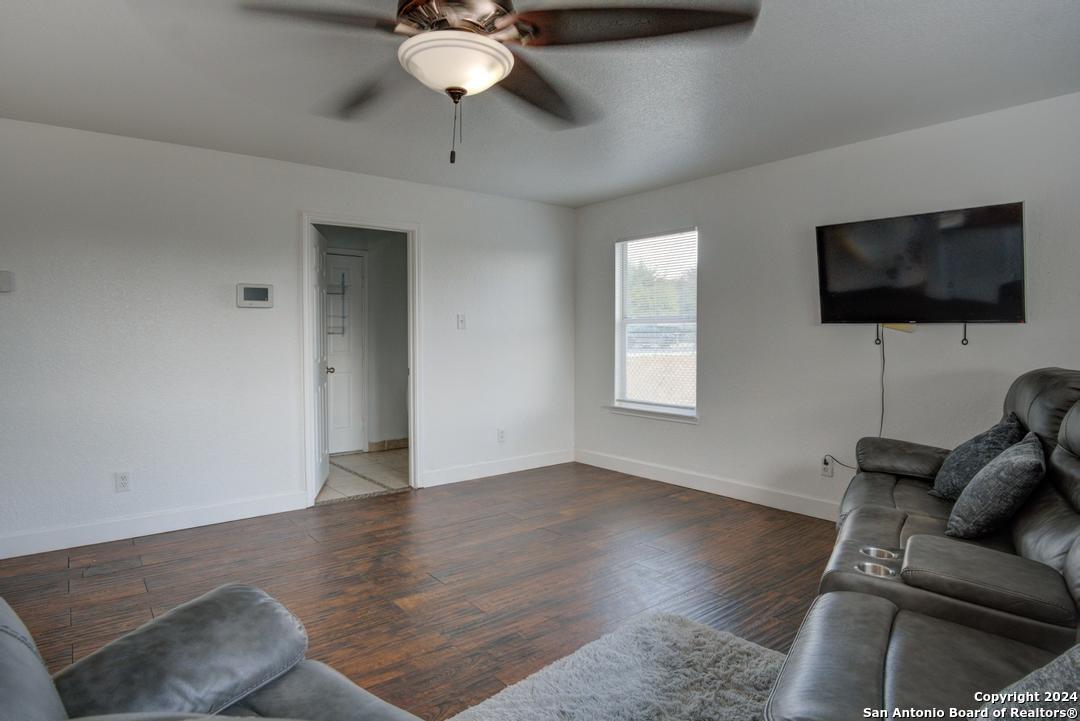 9402 Everton San Antonio TX 78245