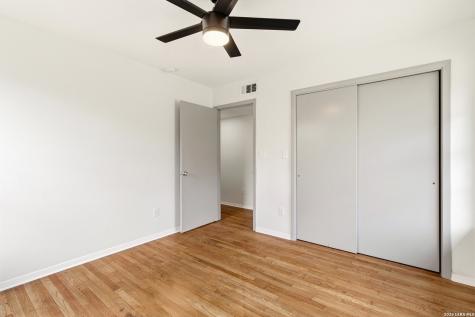 4419 Bikini San Antonio TX 78218